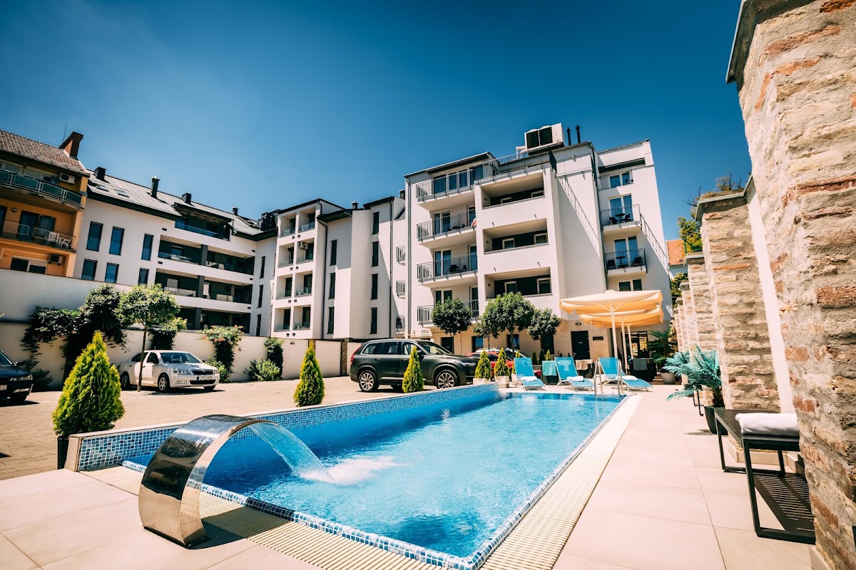 Auris Hotel