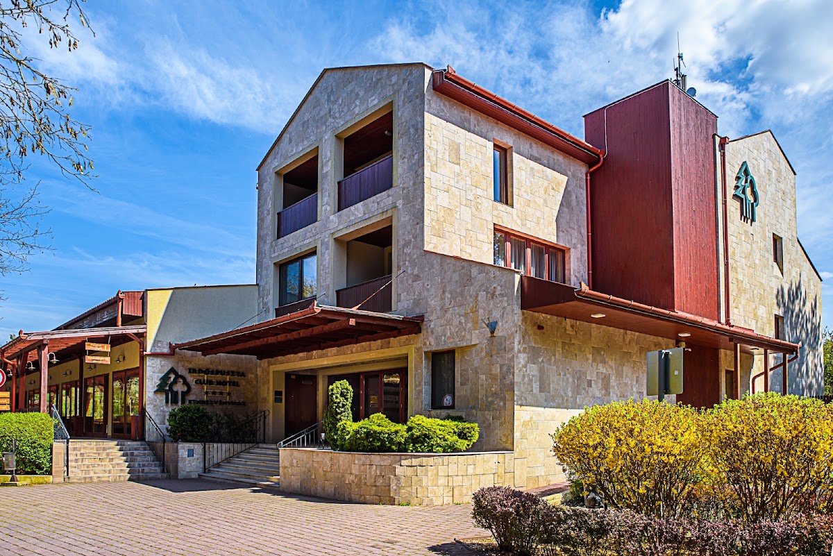 Erdőspuszta Club Fenyves Hotel and Restaurant