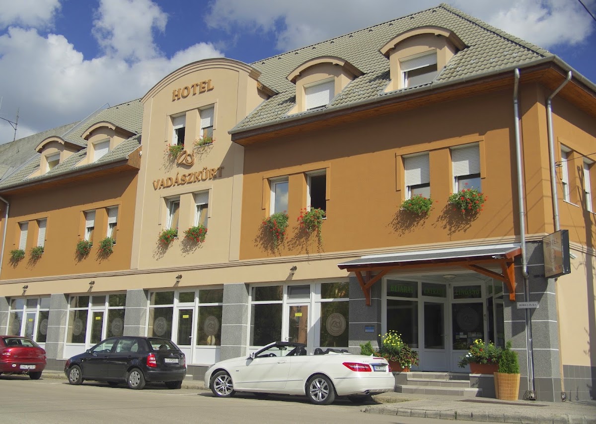 Hunting Horn Hotel