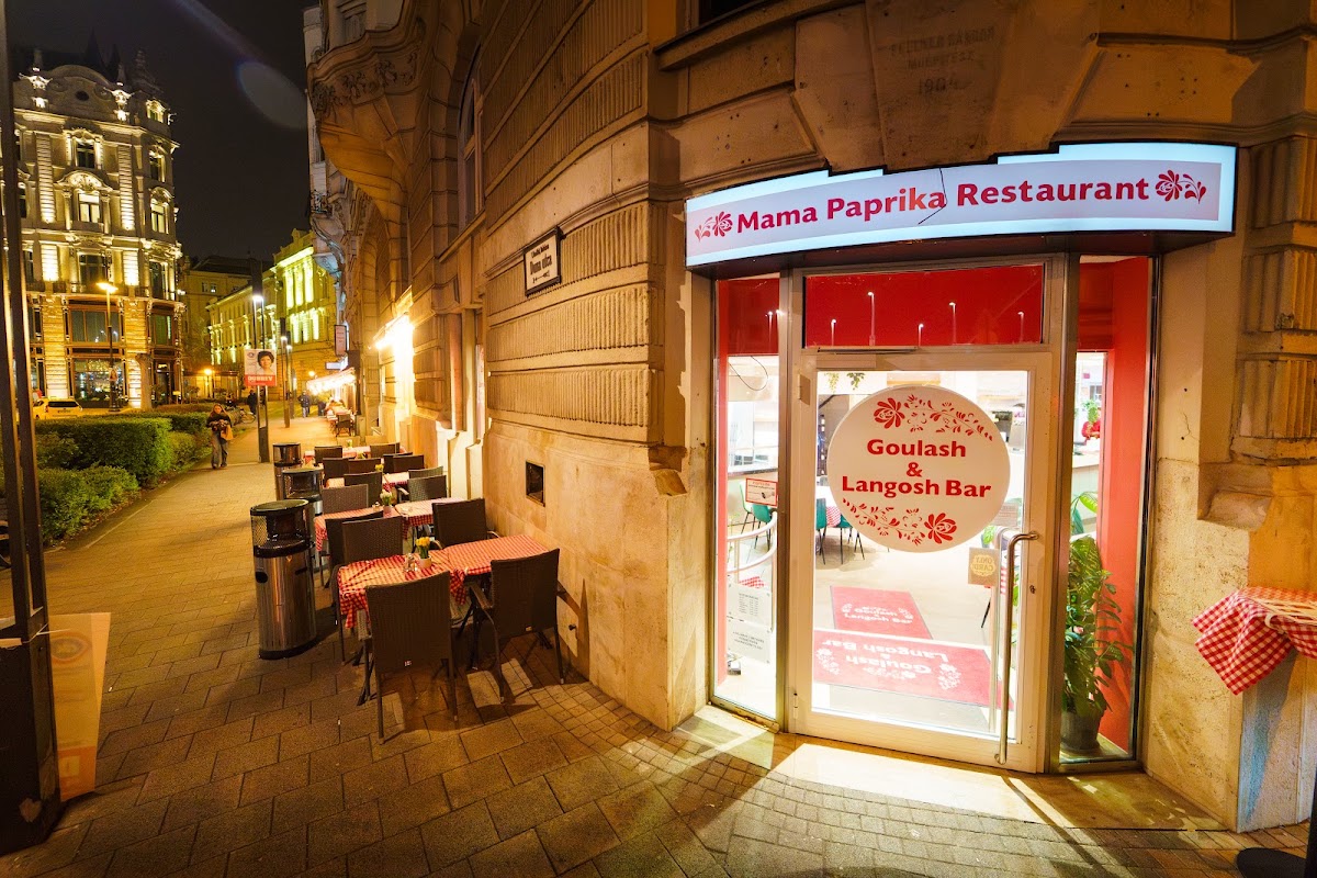 Mama Paprika Restaurant