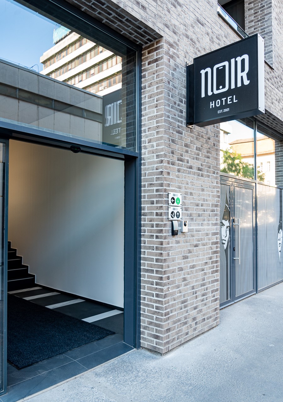 Noir Hotel