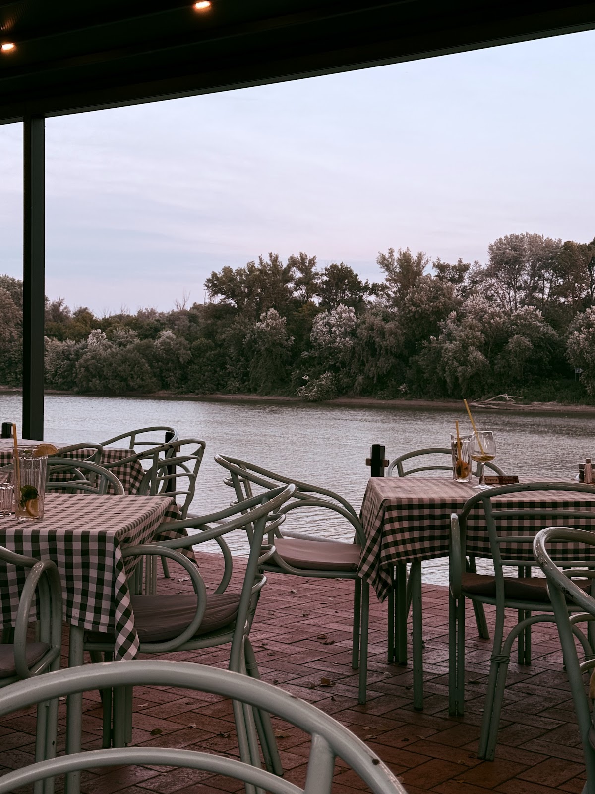 Old Kőrössy Fish Restaurant