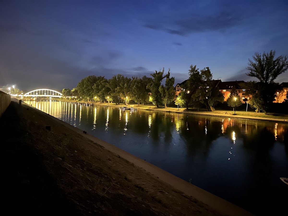 Riverside Inn Győr - Dunaparti álom