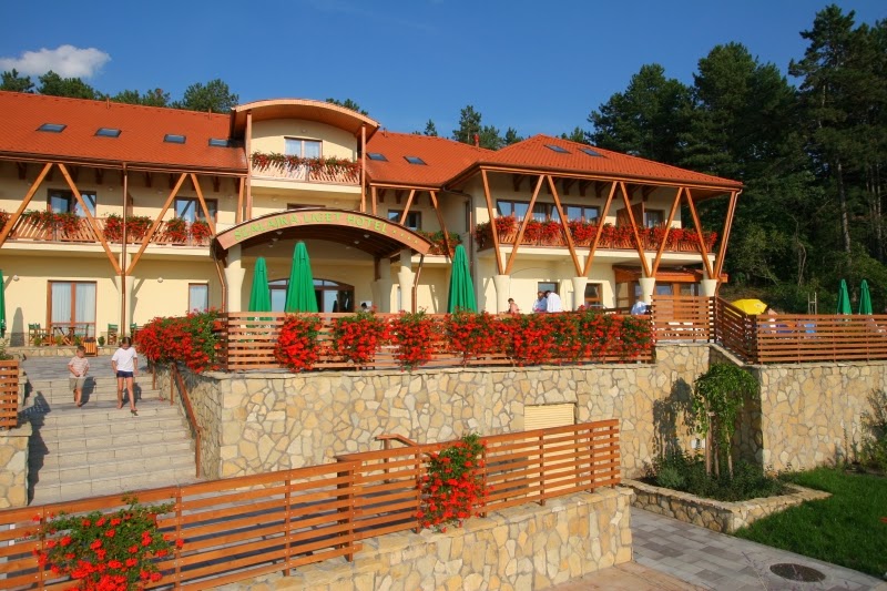 Szalajka Liget Hotel and Apartment
