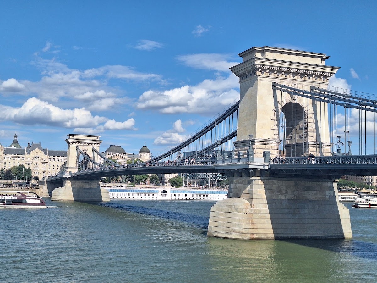 Széchenyi Chain Bridge