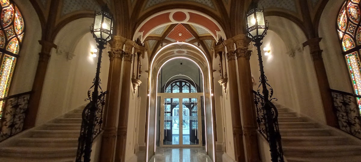 W Budapest