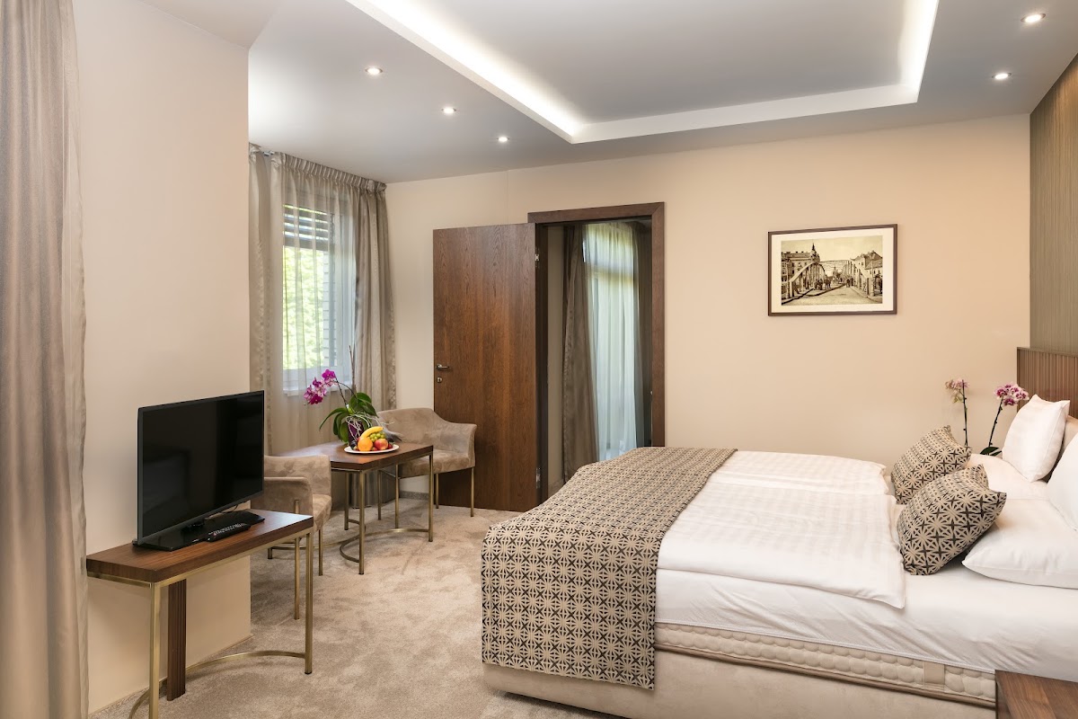 Hotel Calvary