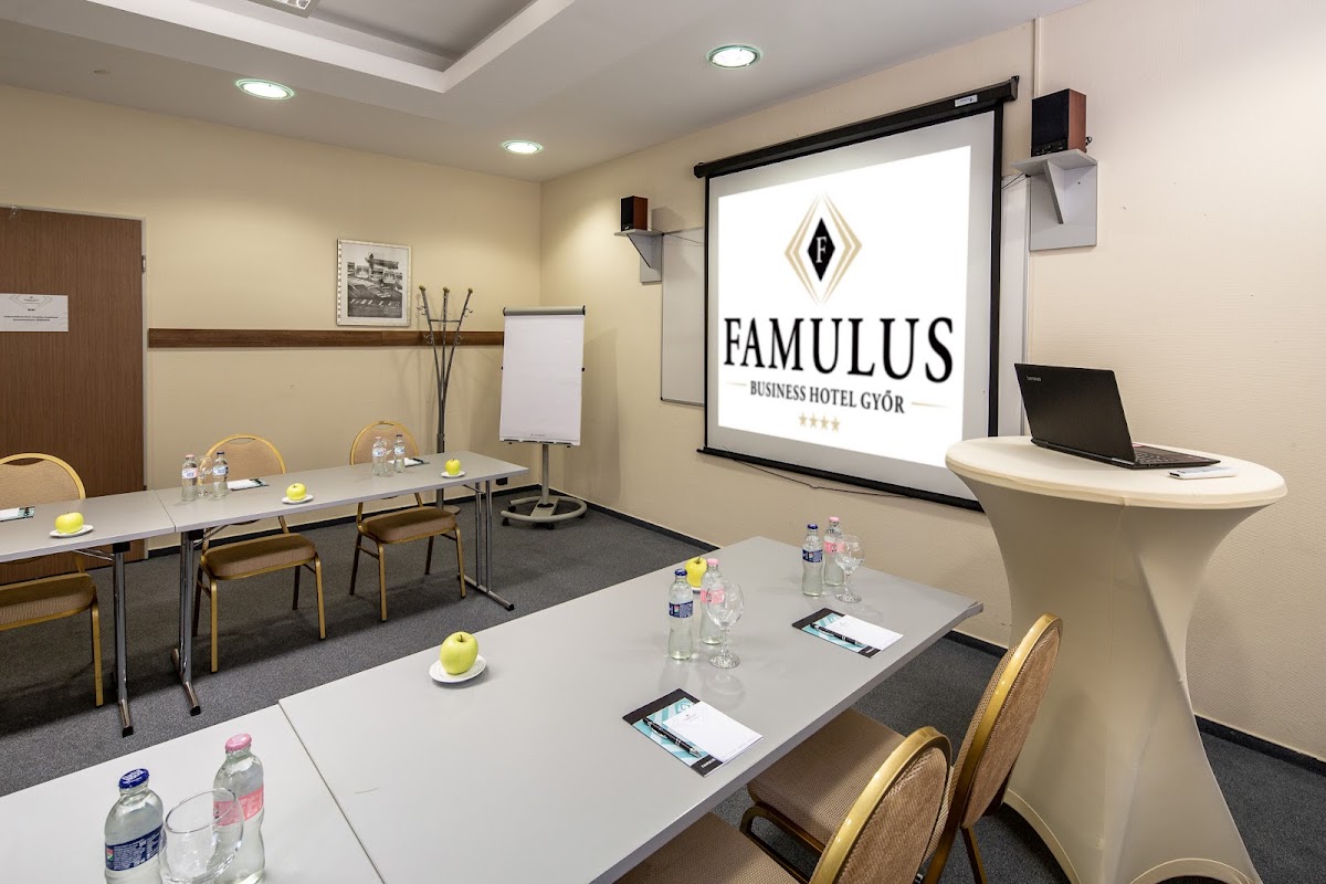 Hotel Famulus