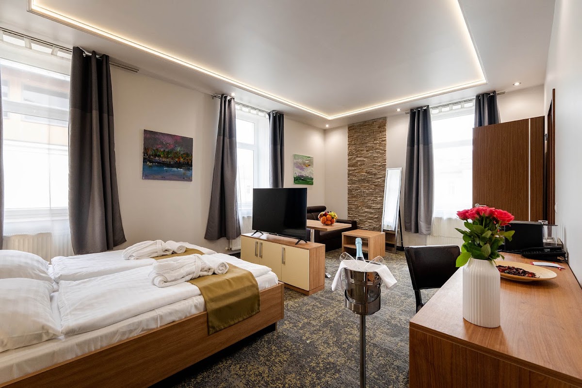 Hotel Garzon Plaza
