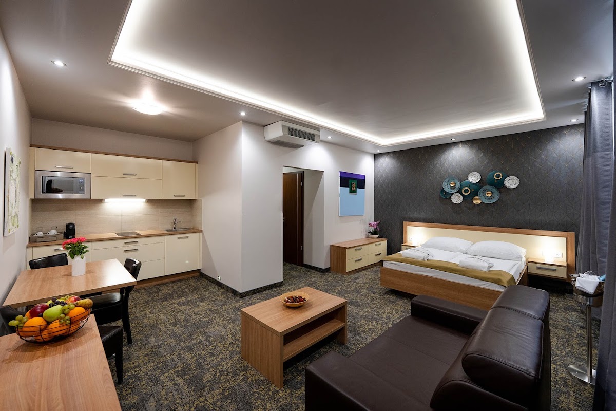 Hotel Garzon Plaza