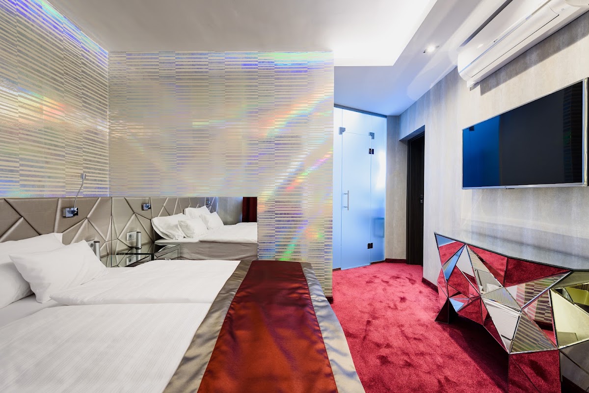 RQ Boutique & Unique Hotel