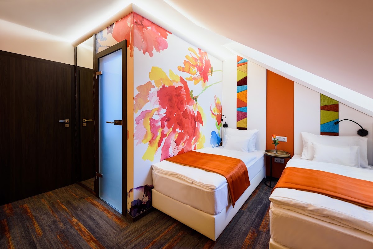 RQ Boutique & Unique Hotel