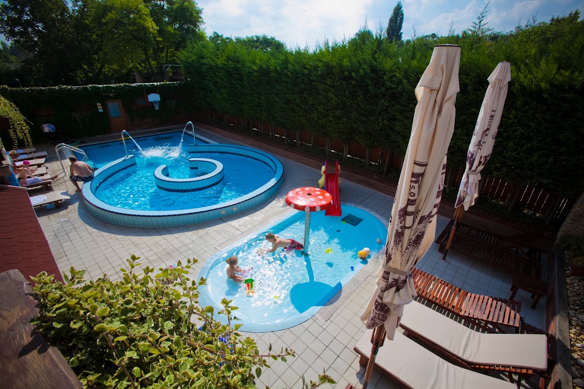 Szárcsa Hotel Székesfehérvár