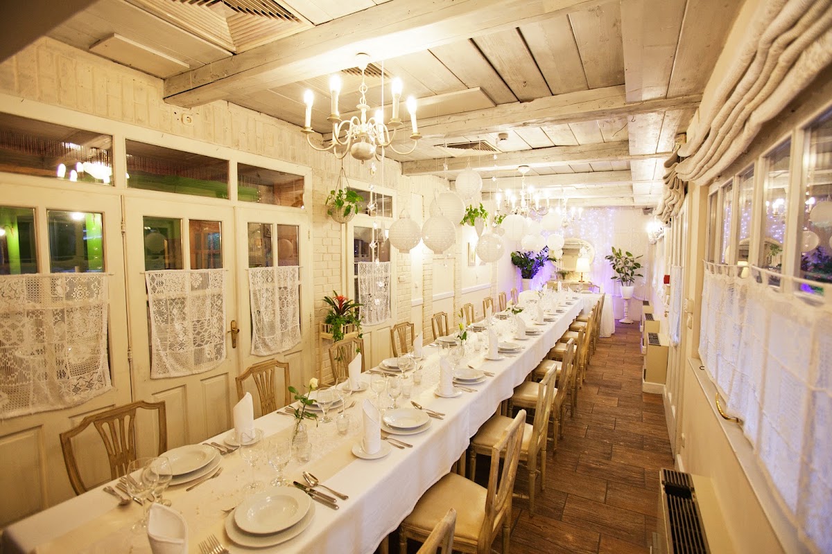 Szárcsa Hotel Székesfehérvár