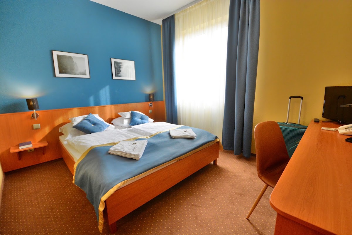 Hotel Platán