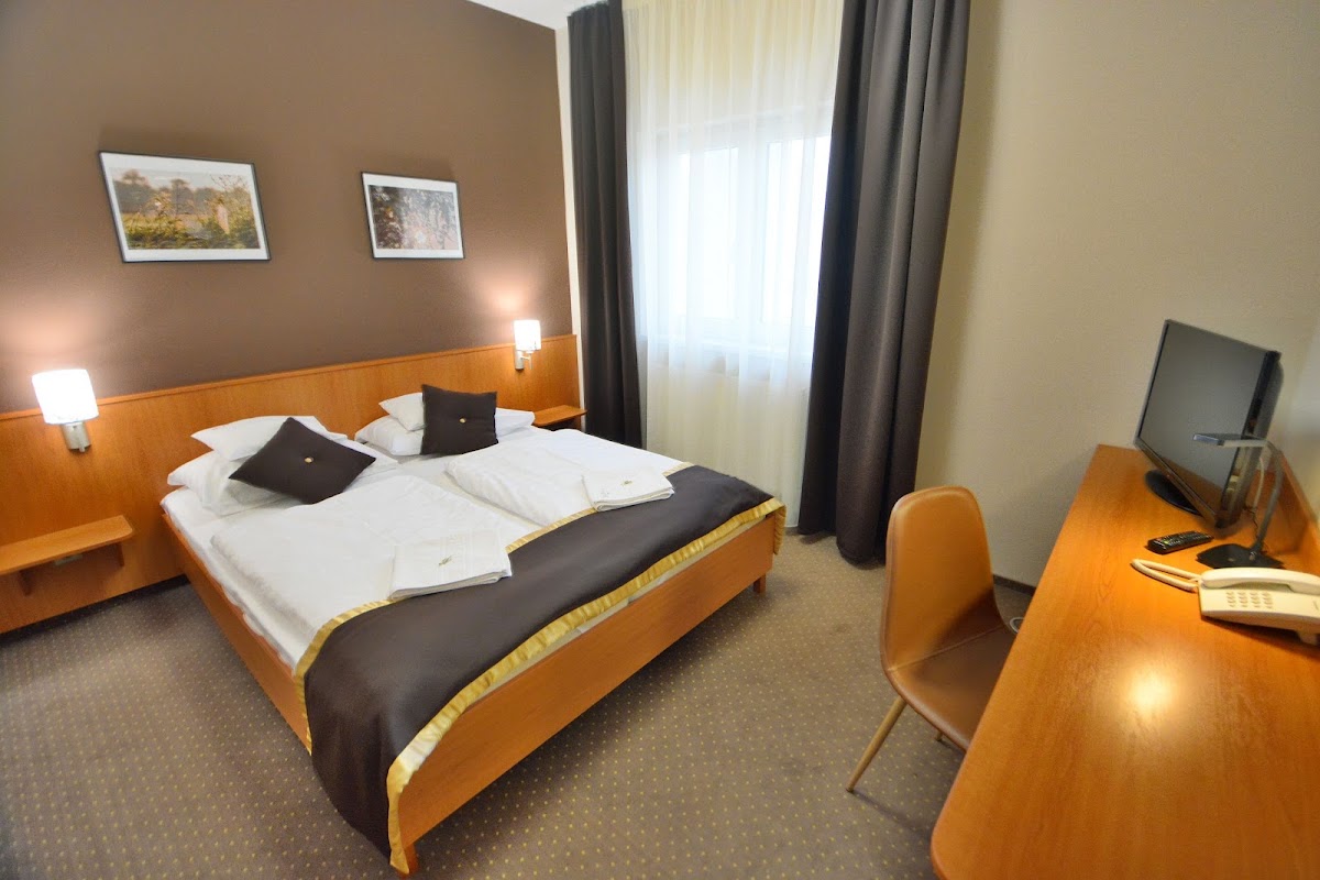 Hotel Platán