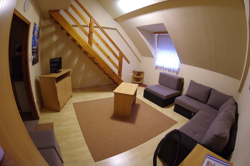 Hunting Horn Hotel