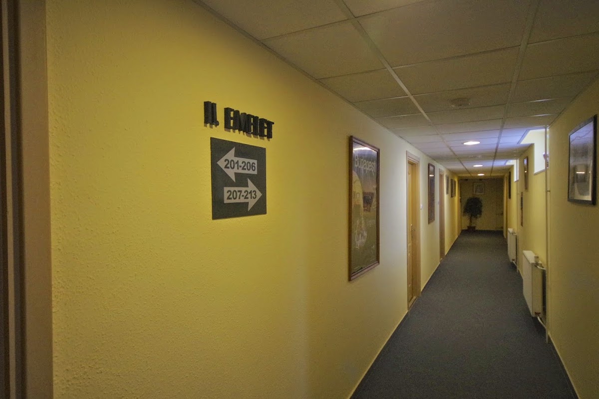 Hunting Horn Hotel