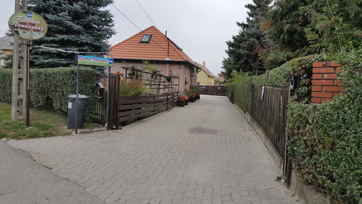 Ruttkai Guest House