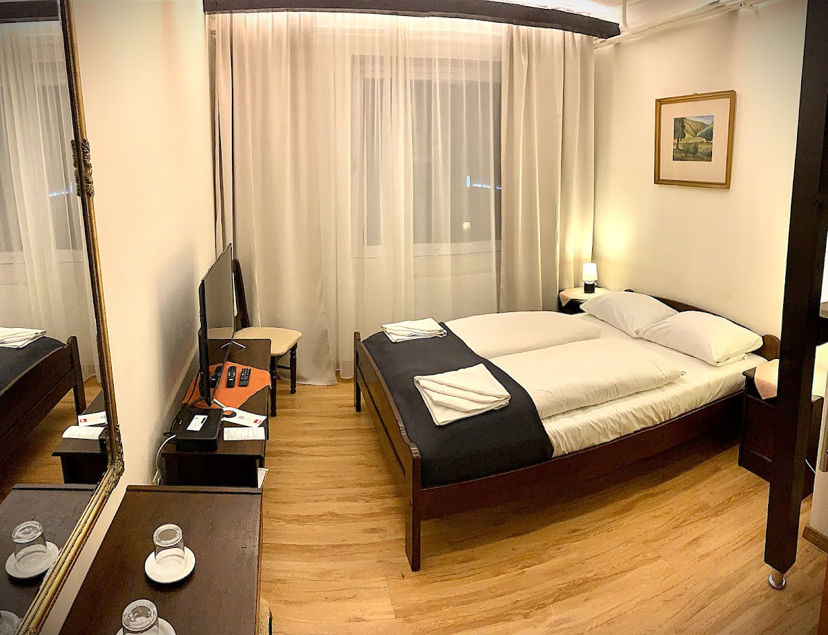 Aranykorona Hotel