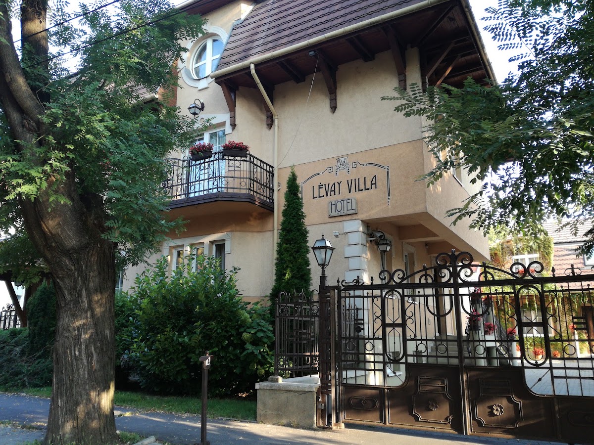 Lévay Villa Hotel