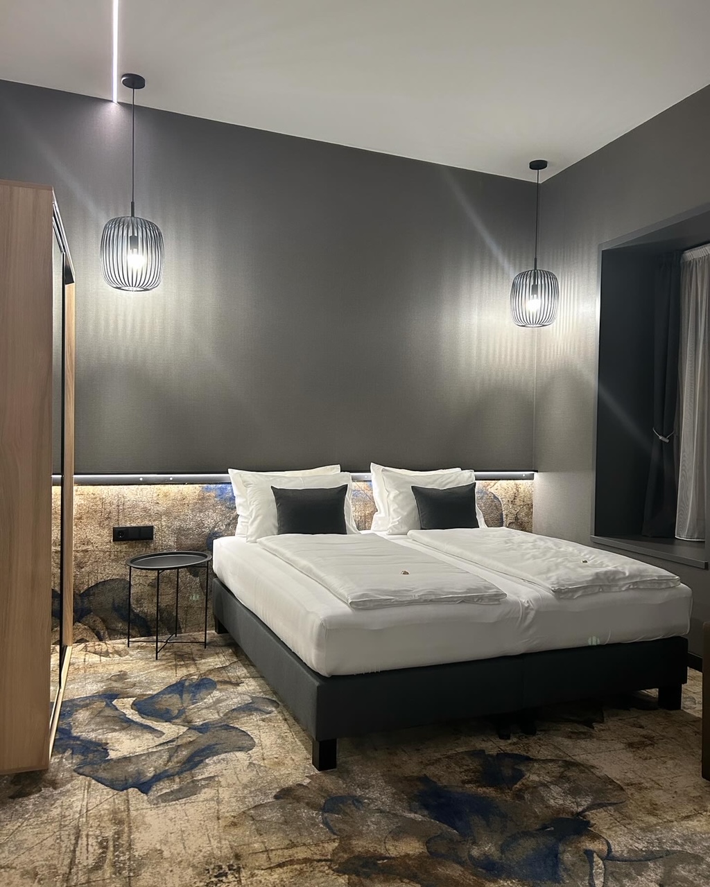 Urban Hotel