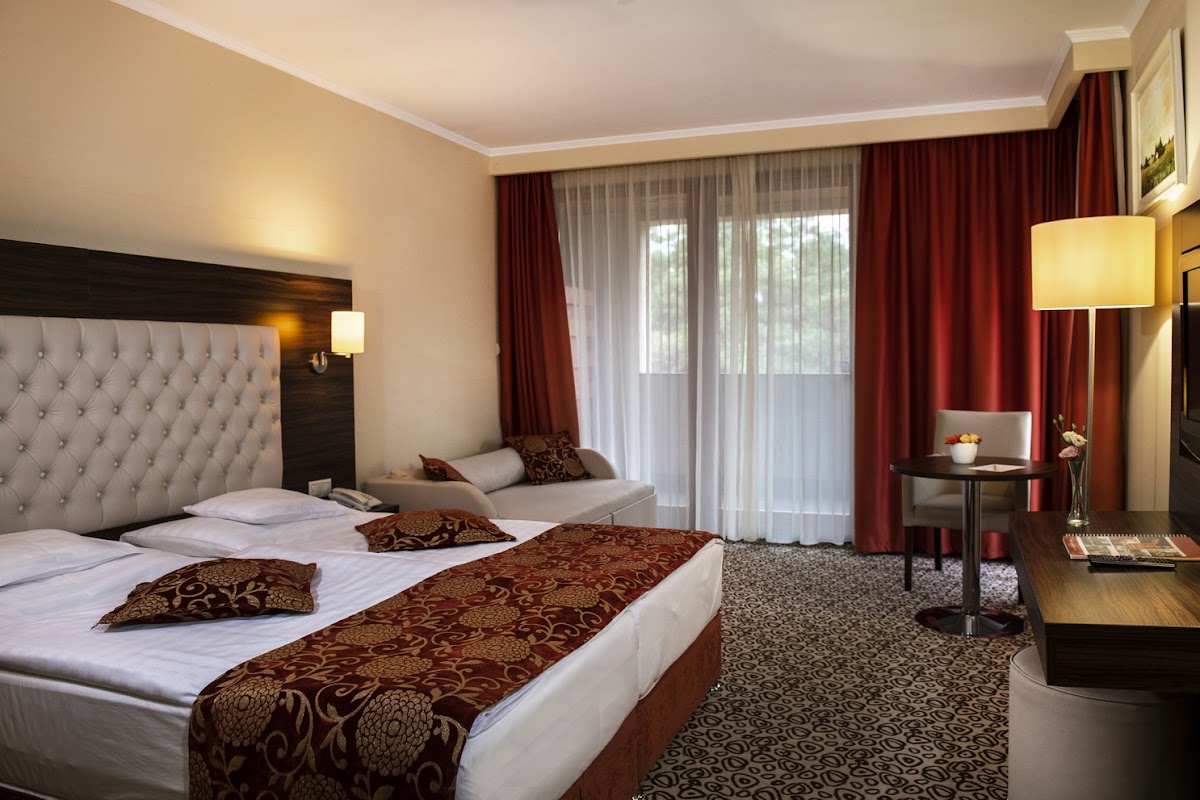 Erdőspuszta Club Fenyves Hotel and Restaurant