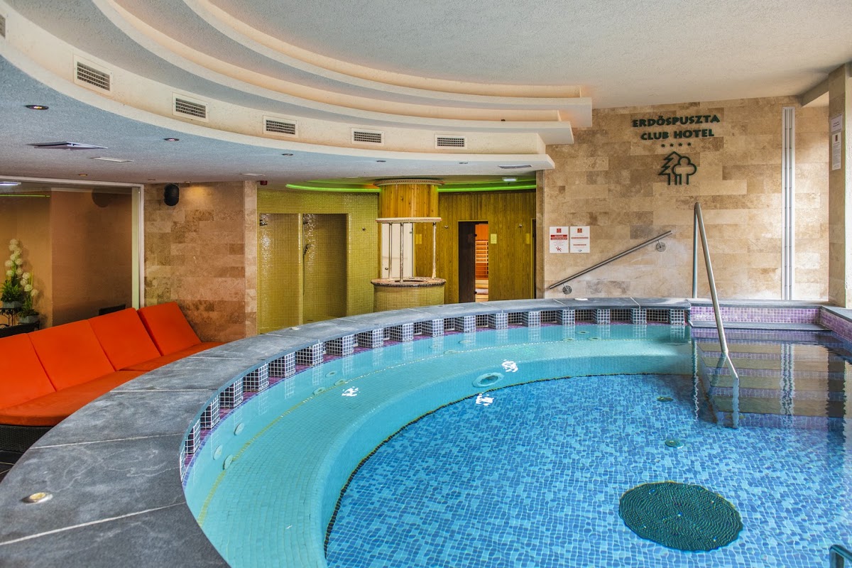 Erdőspuszta Club Fenyves Hotel and Restaurant