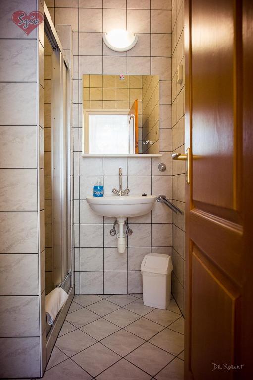 Cívis House Szállás