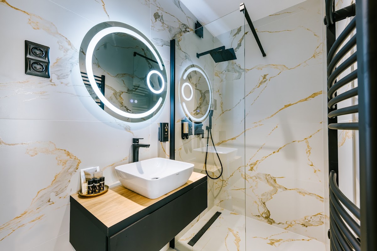 Auris Hotel