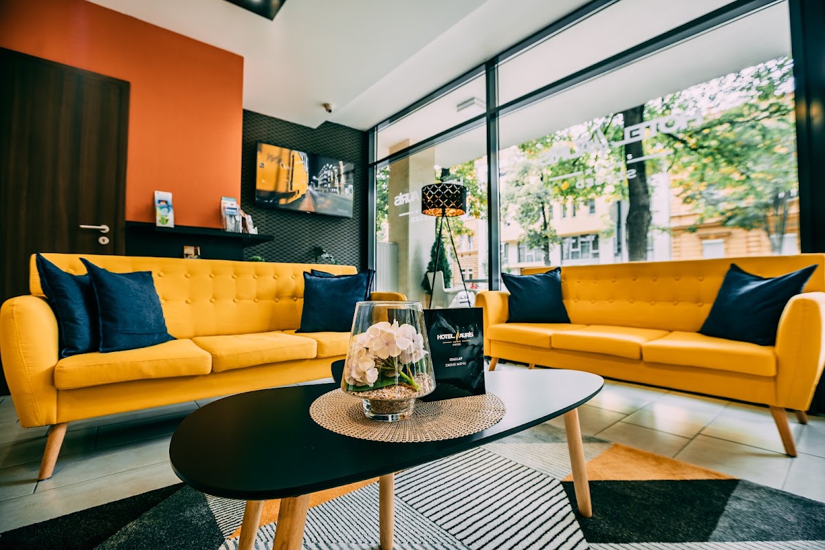Auris Hotel