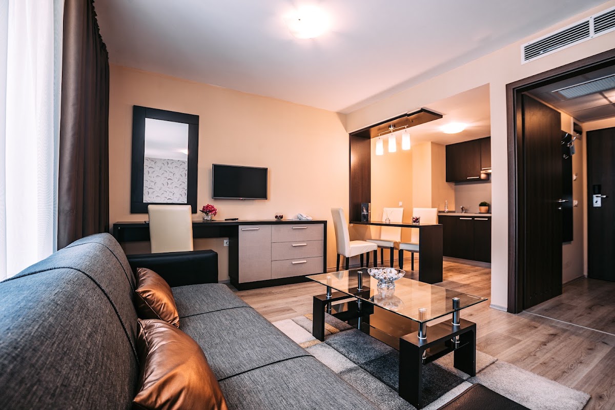 Auris Hotel