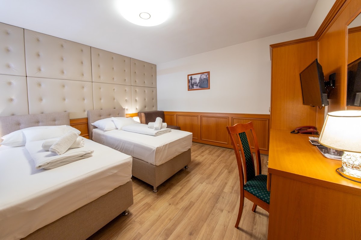 Szinbád Hotel