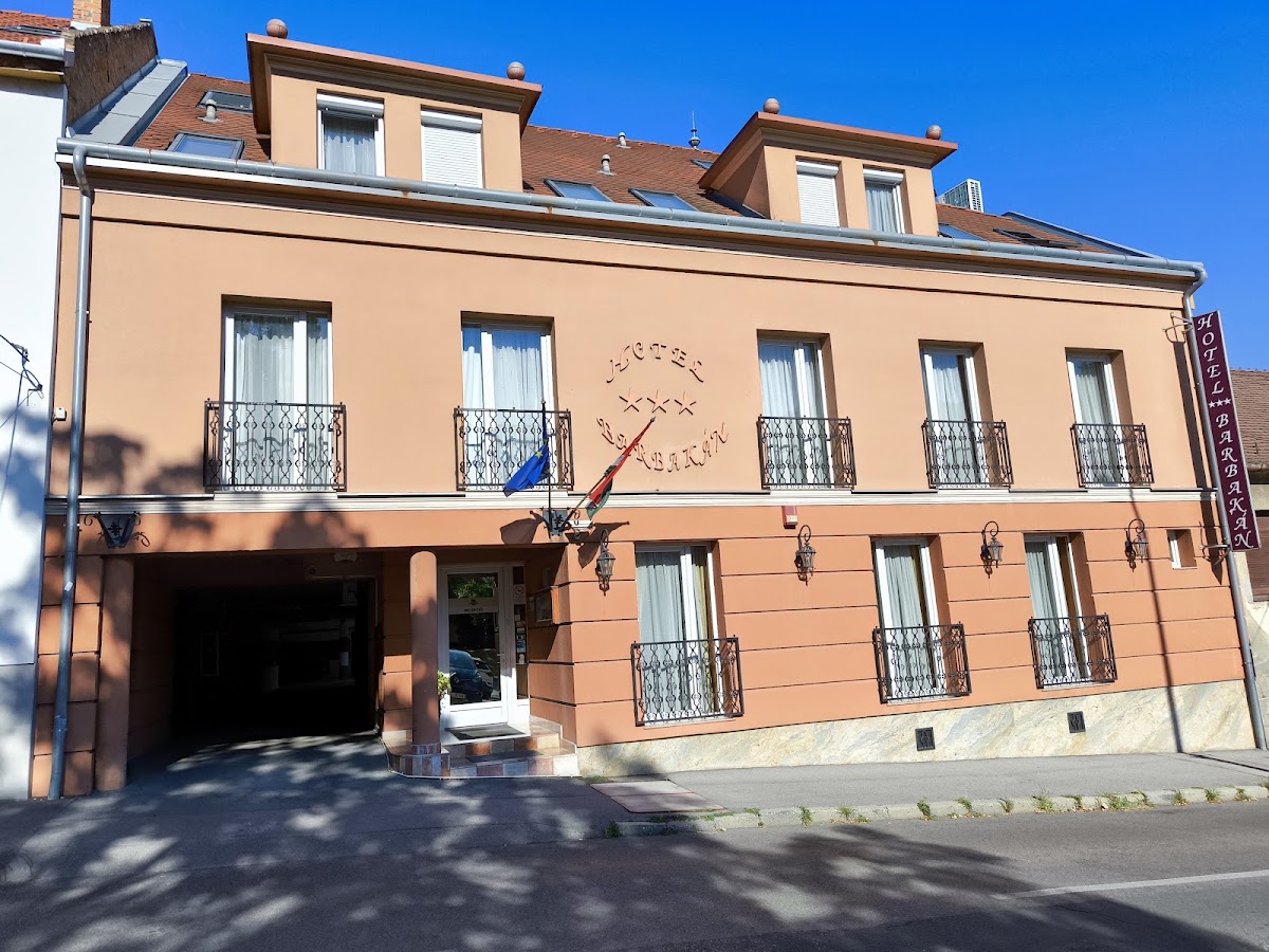 Barbakán Hotel and Restaurant