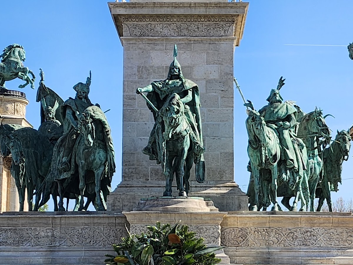 Heroes' Square