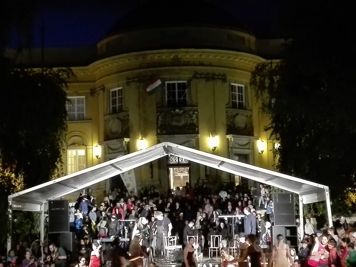 Múzeum park