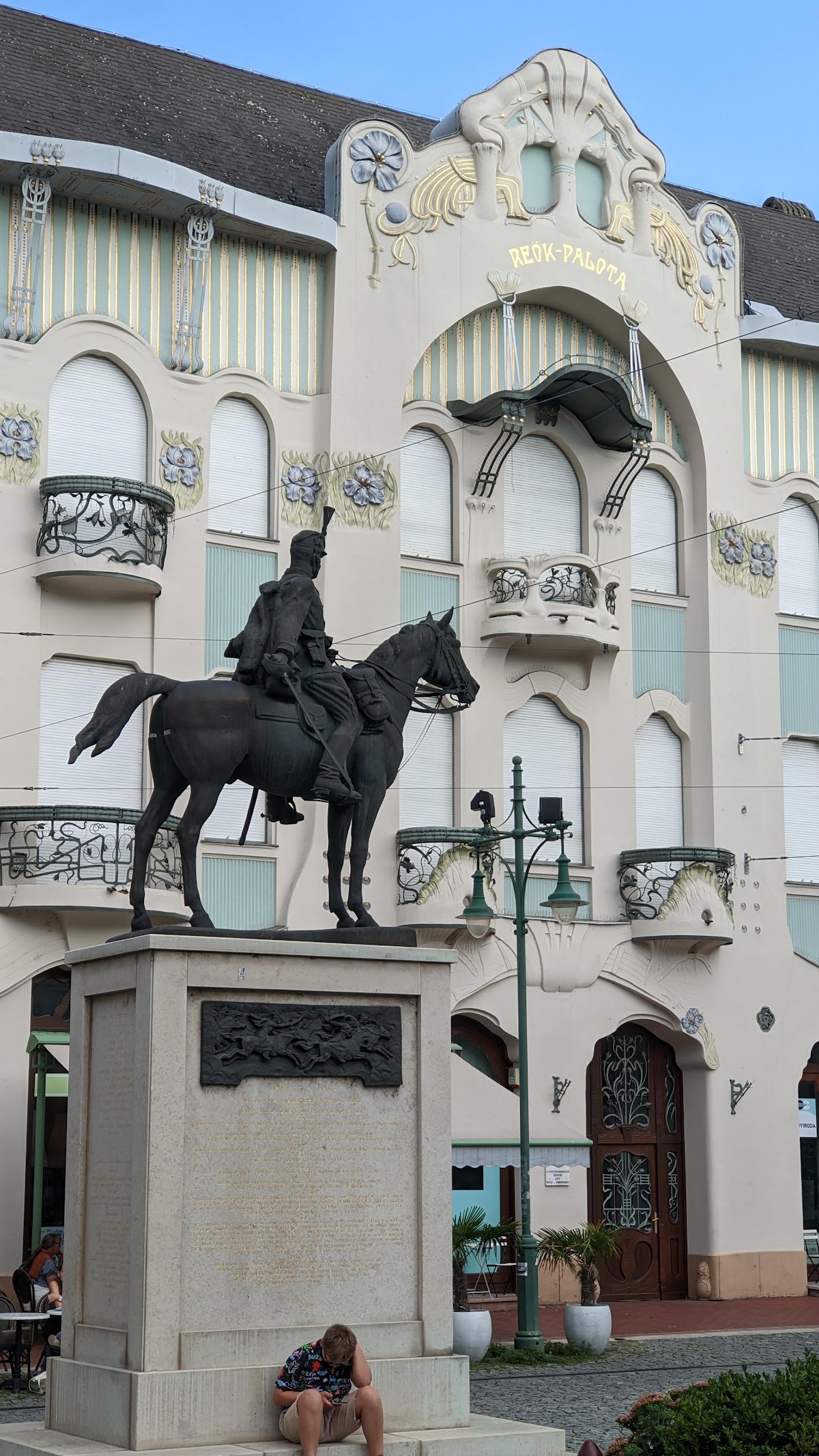 Reök Palace