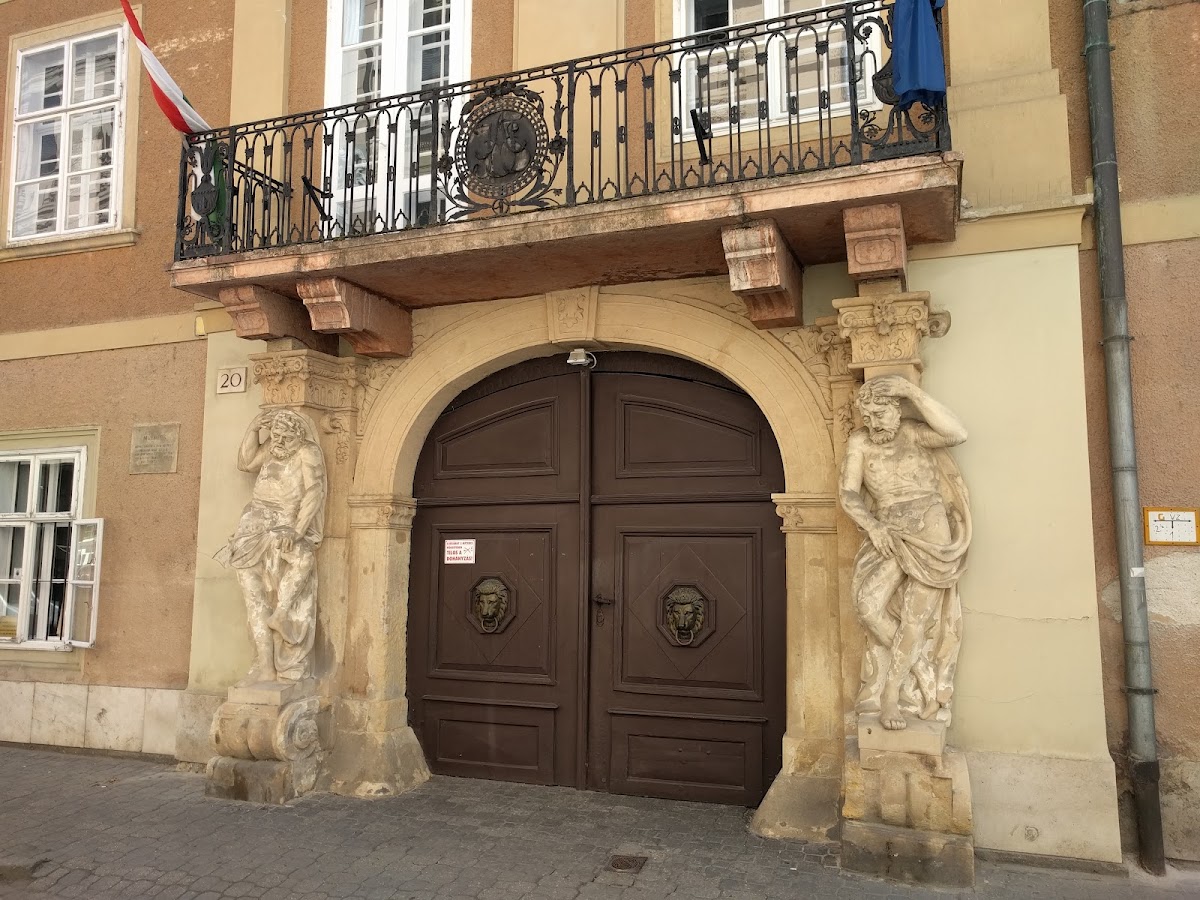 Esterházy-palota - Radnai-gyűjtemény, időszaki kiállítások