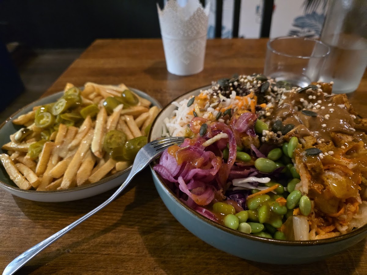 LYR Speciality Coffee and Food