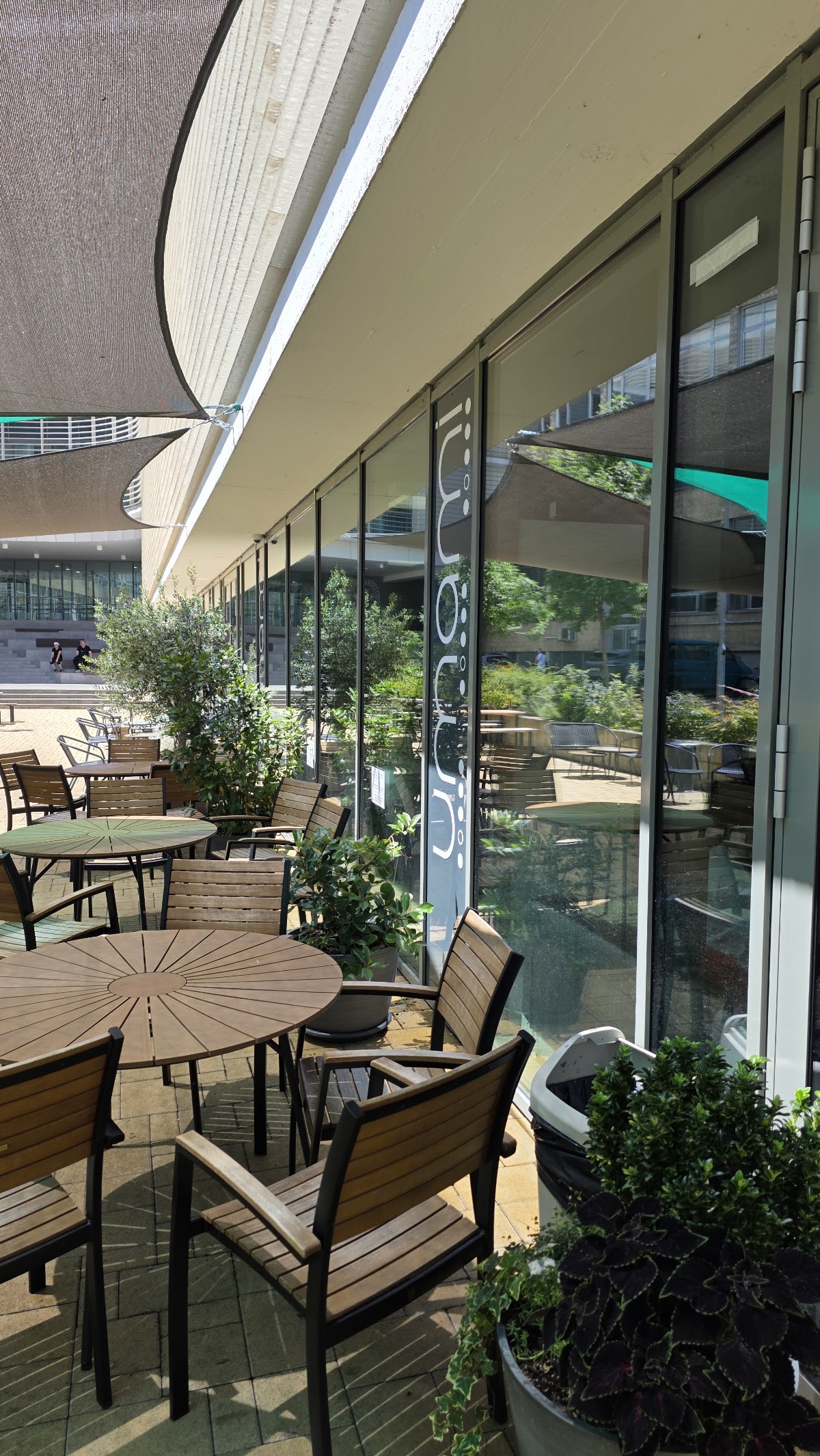 UMAMI Cafe and Restaurant