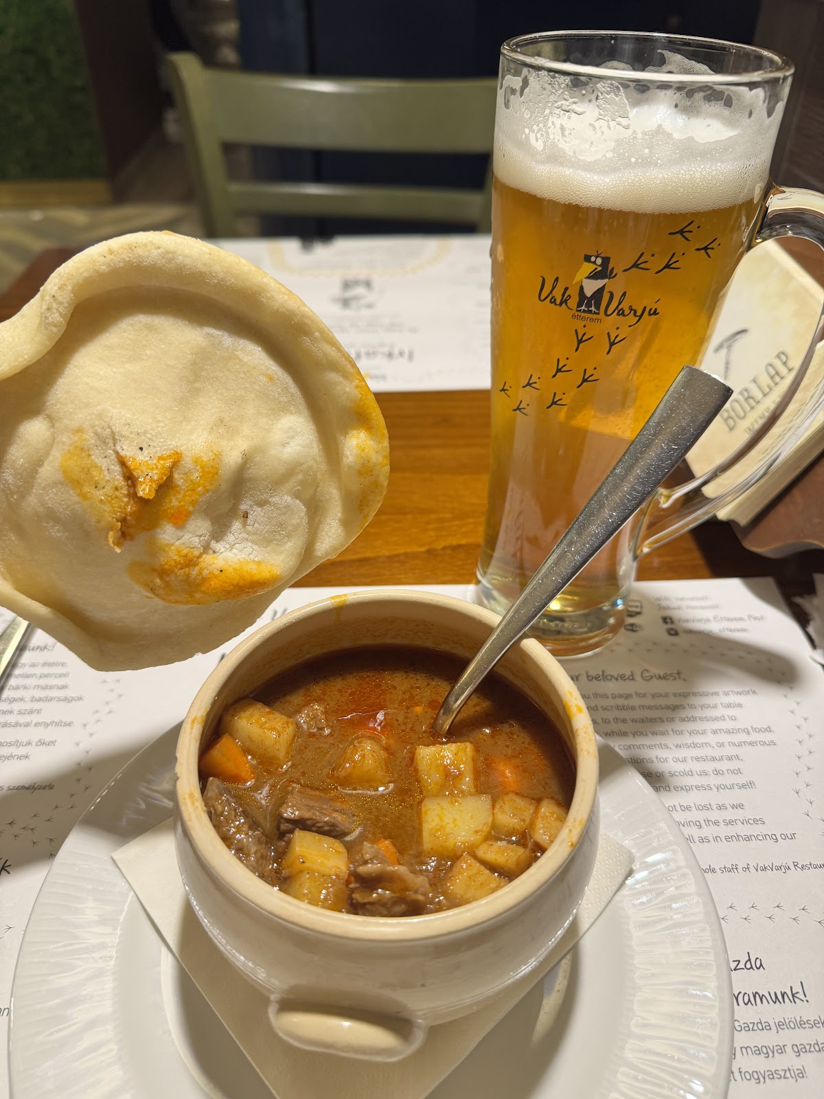 VakVarjú Restaurant