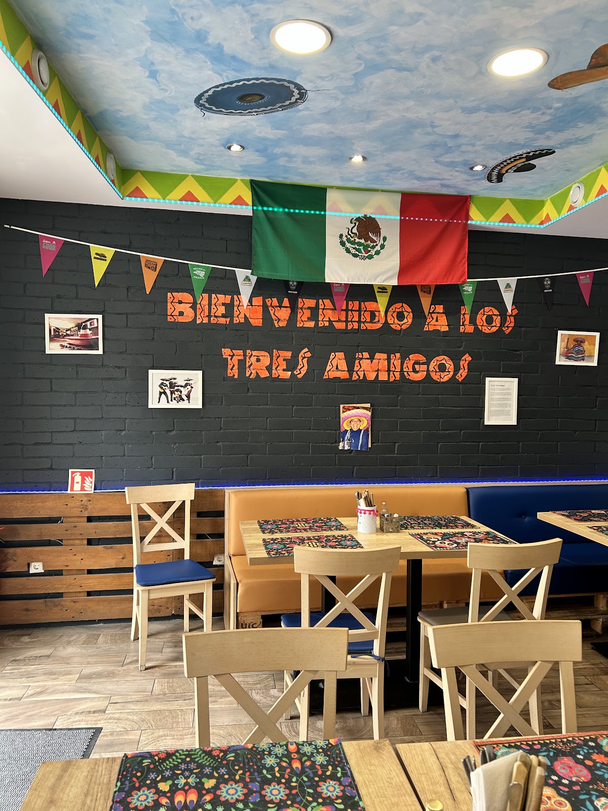 Tres Amigos Mexikói Étterem Győr