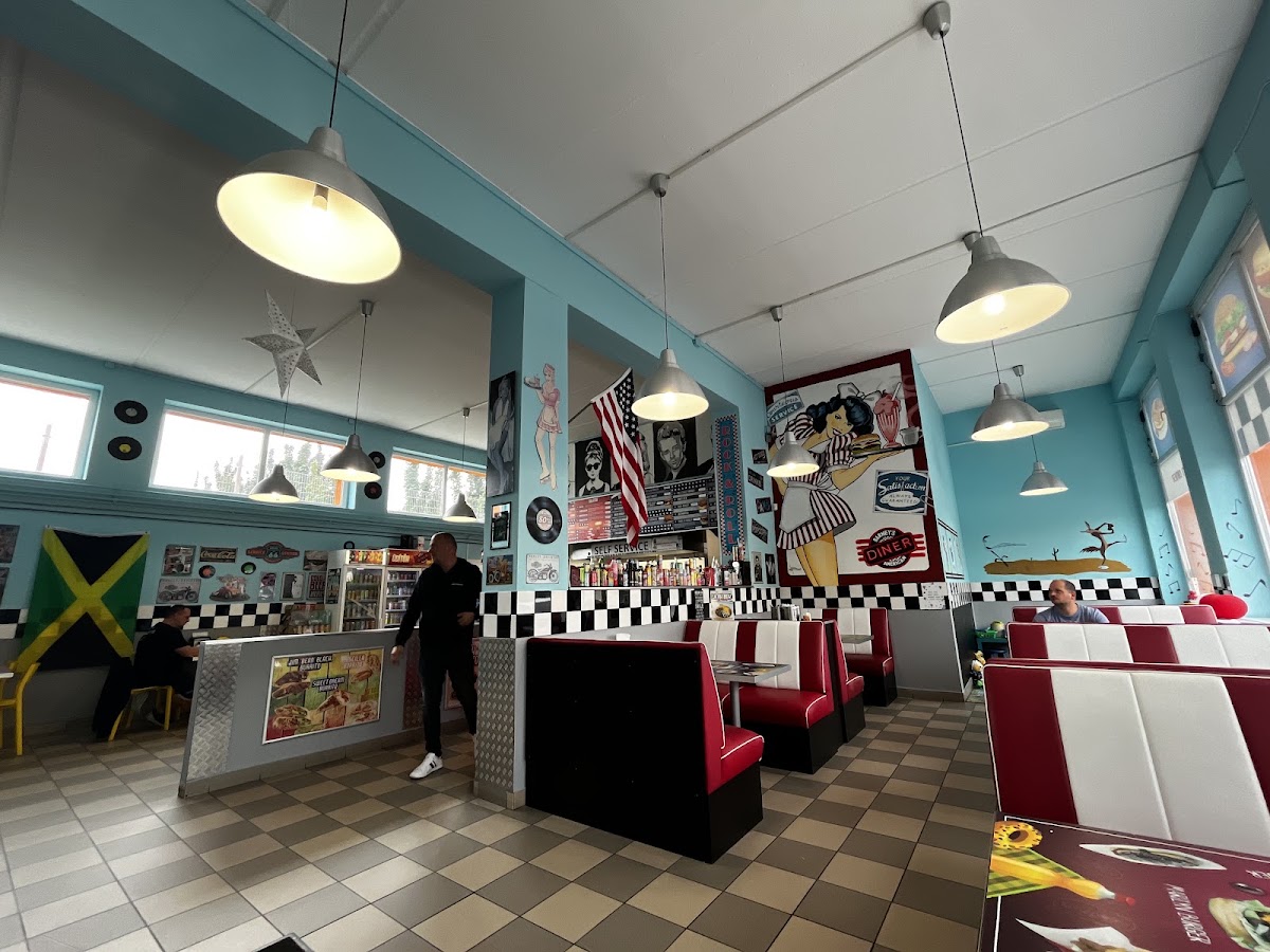 Barney's American Diner