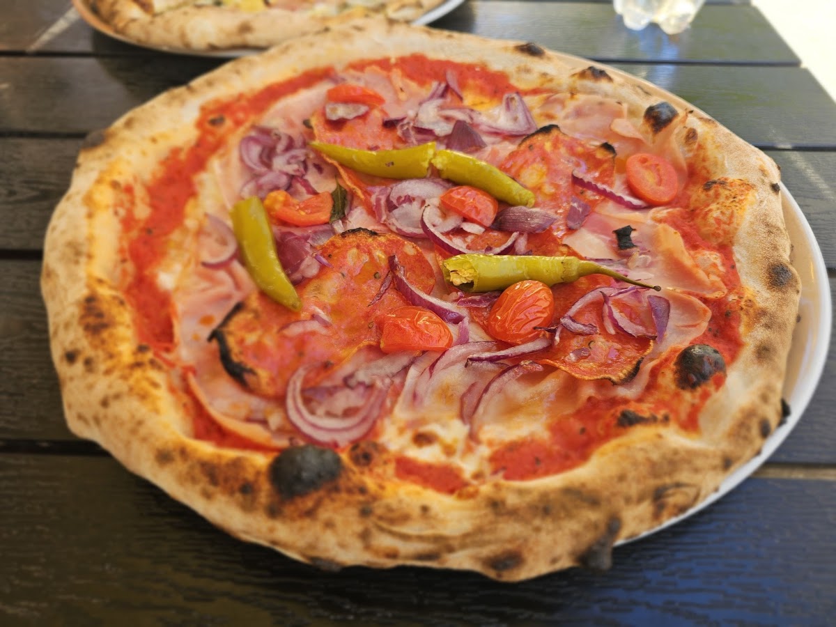 Vito’s Napoletana Pizzéria