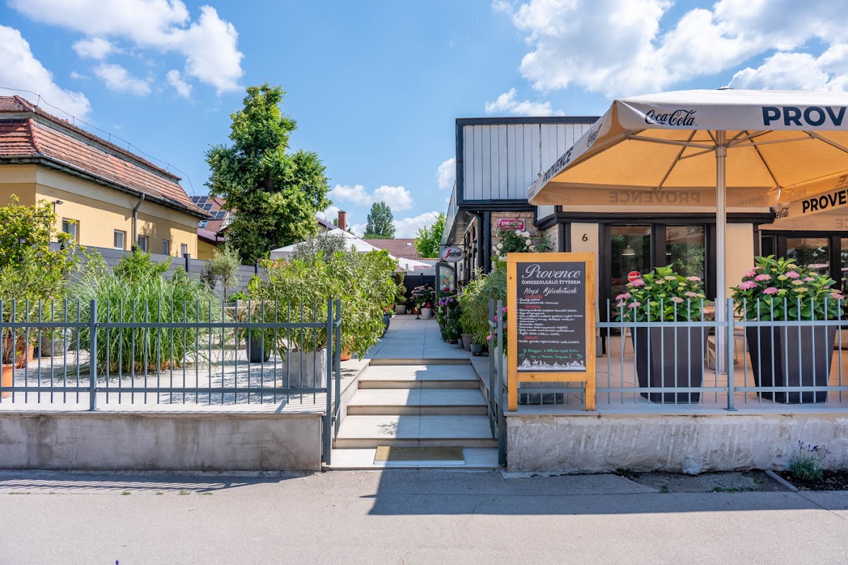 Provence önkiszolgáló étterem
