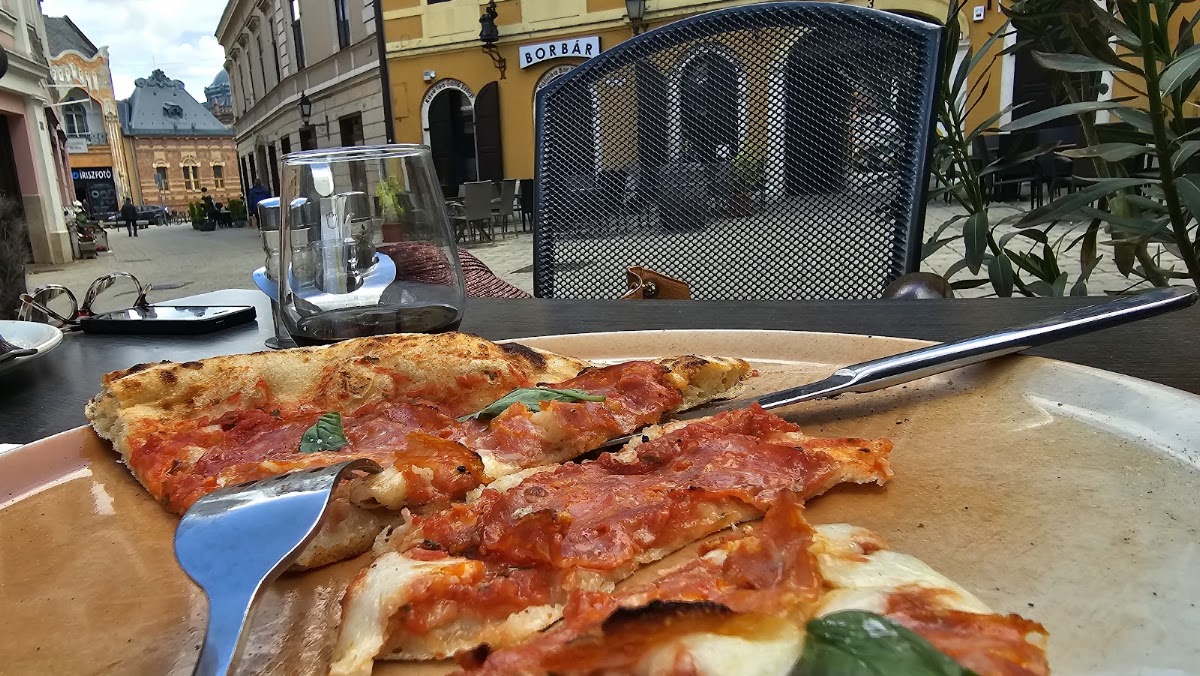 Da Mauro Pizzéria és Étterem