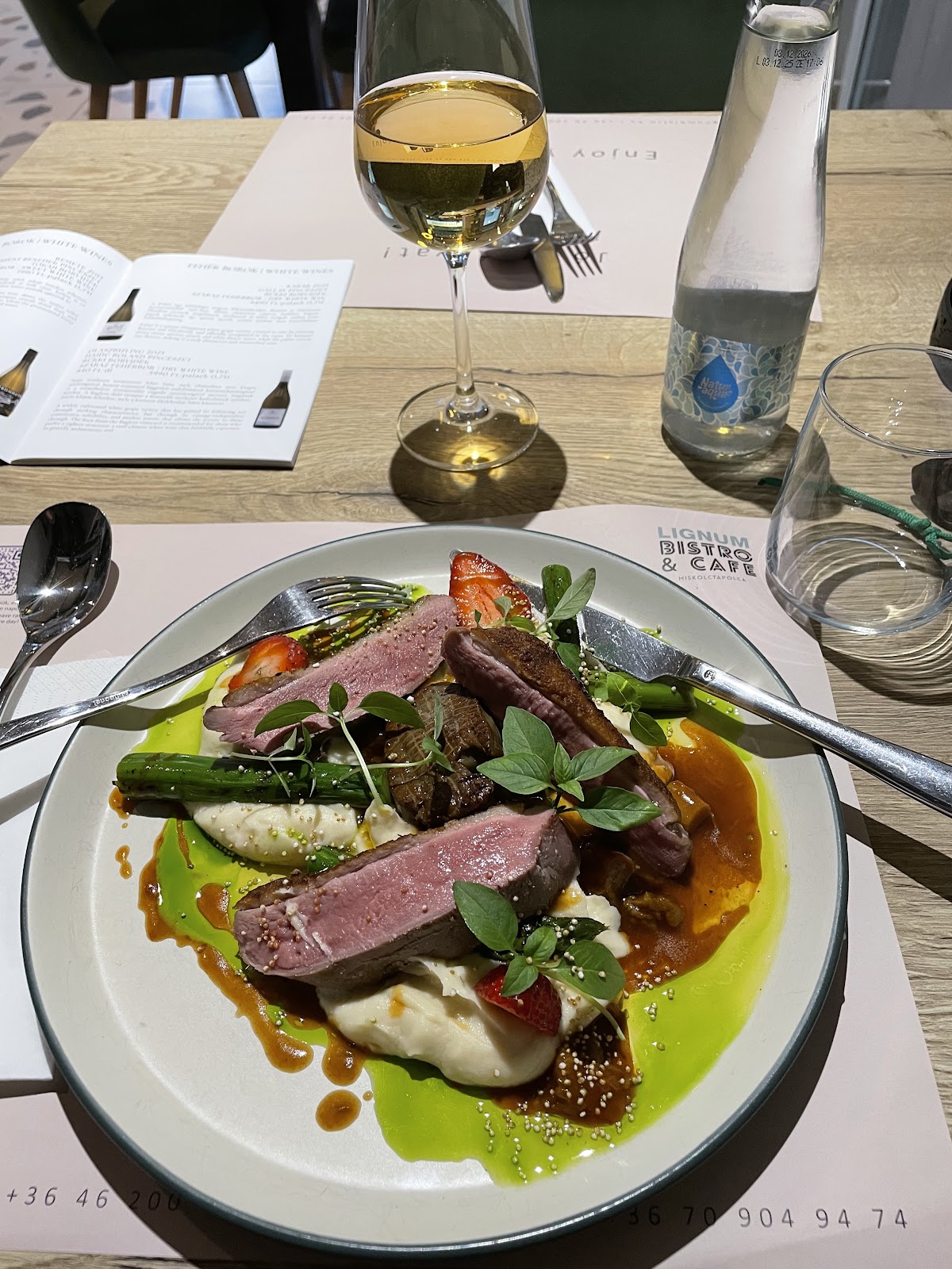 Lignum Bistro&Café