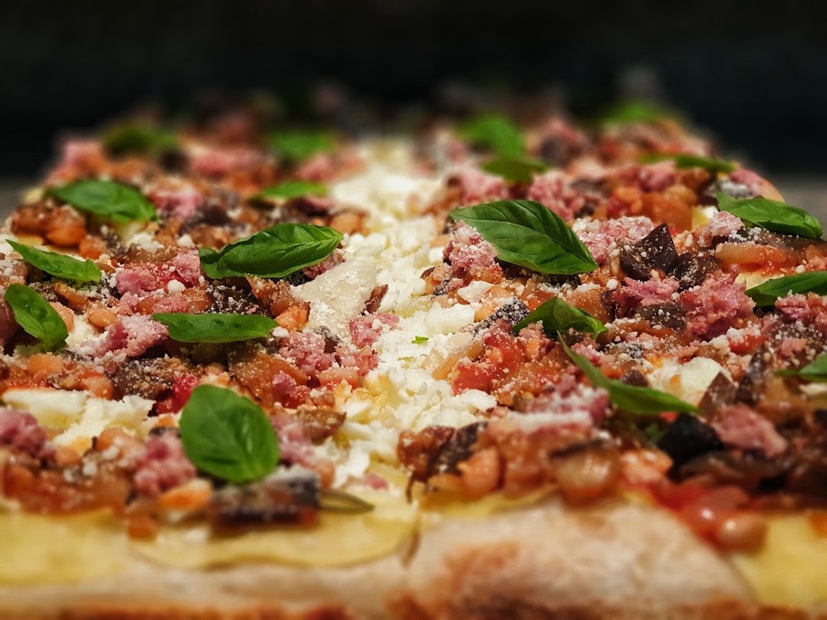 Pizza, Kávé, Világbéke