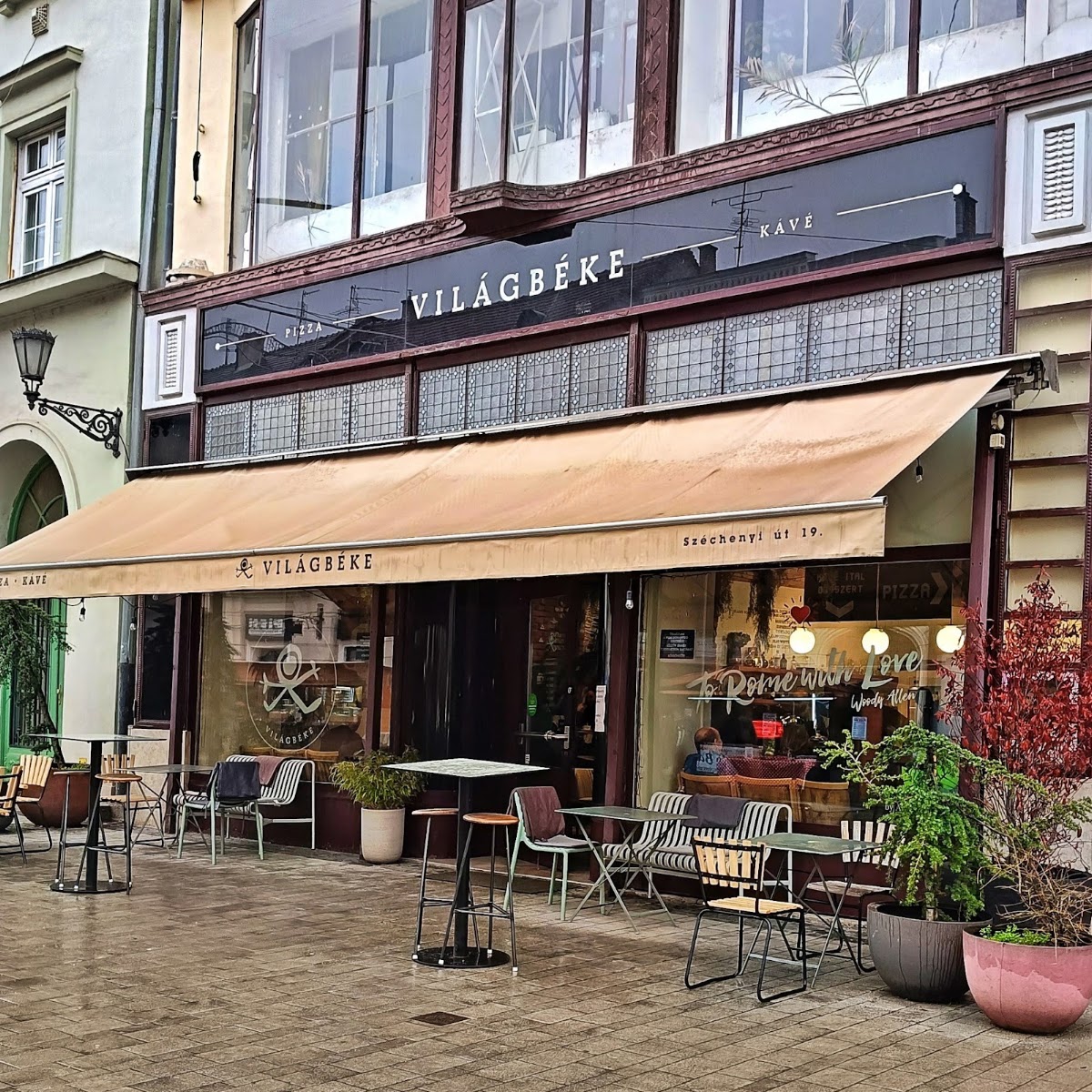 Pizza, Kávé, Világbéke