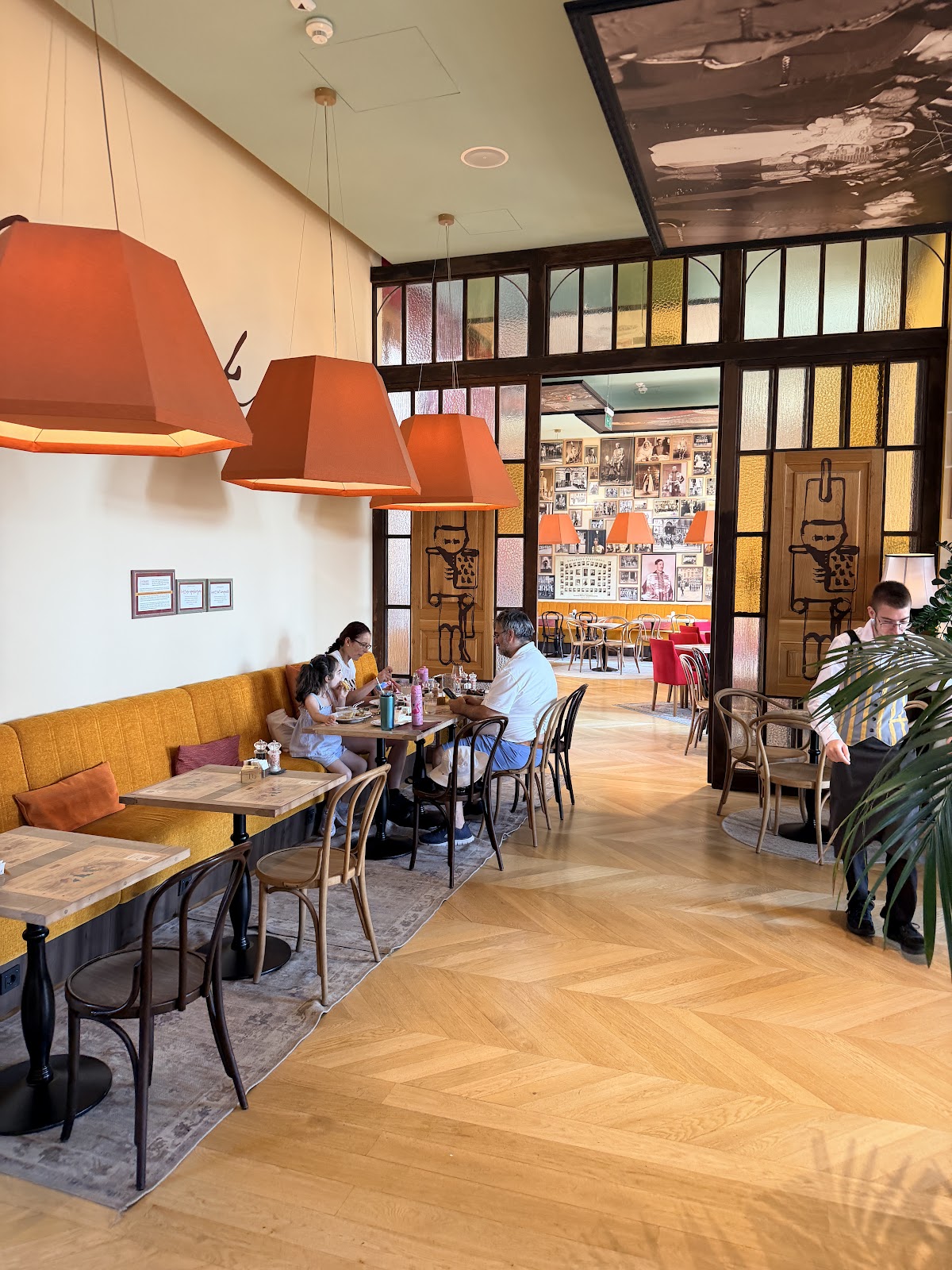 Royal Guard Cafe